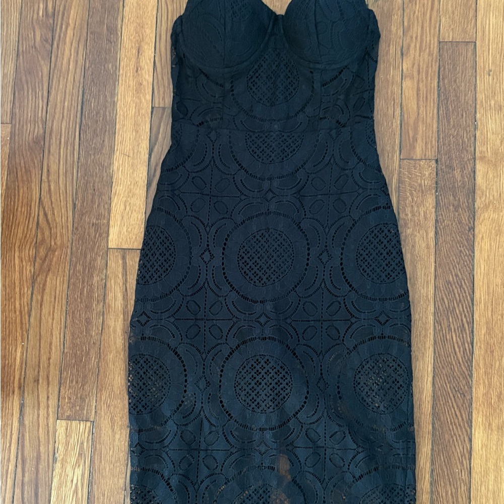 BEBE Elegant Black Lace Strapless Dress (small) NWOT
